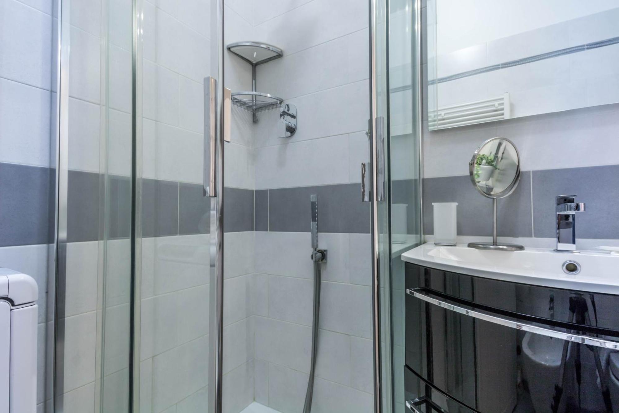 شقة Joivy Superb Flat For 4 With Balcony Near Milano Centrale المظهر الخارجي الصورة